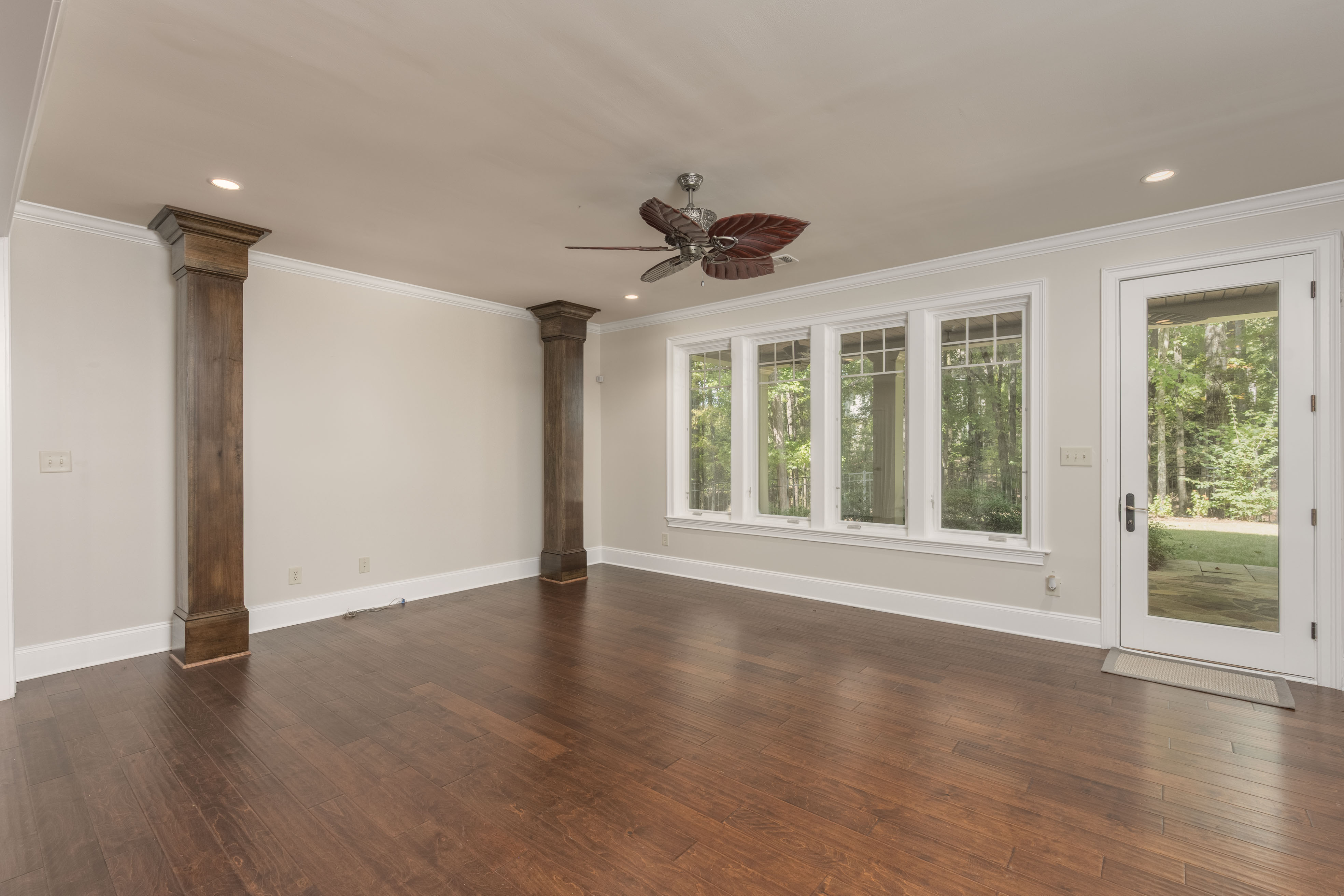 1001 Walton Way image 48